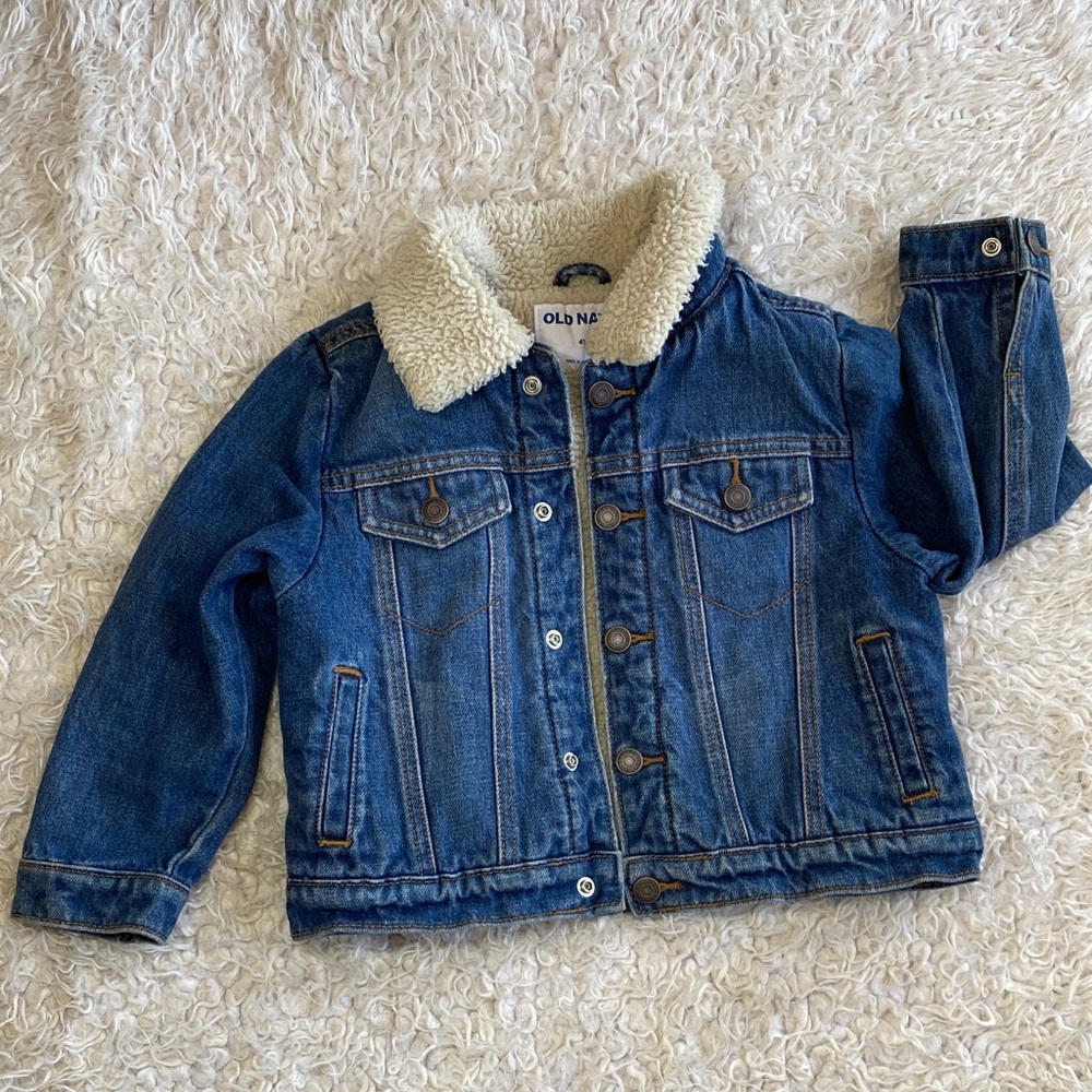 Old Navy Sherpa lined Classic Blue Jean Jacket with Fleece Collar